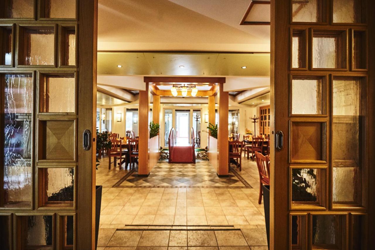 Hotel Vila Emei มาริบอร์ ภายนอก รูปภาพ